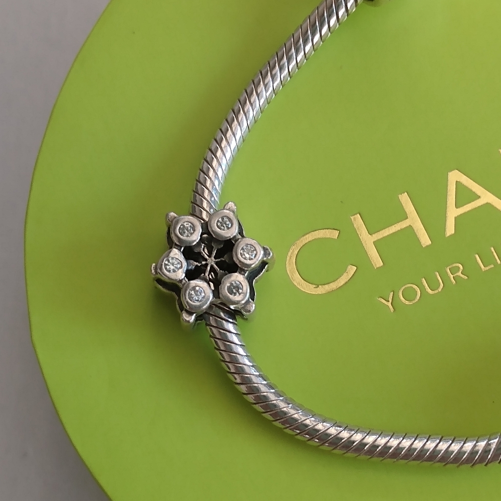Chamilia Snow Flake Charm